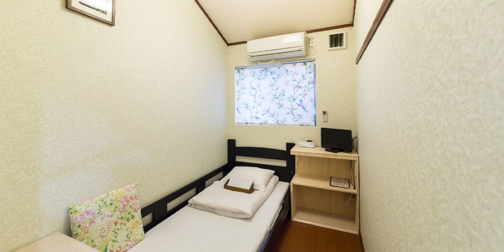 Guest House Na-No-Hana - Hostel Caters To Women 15/15