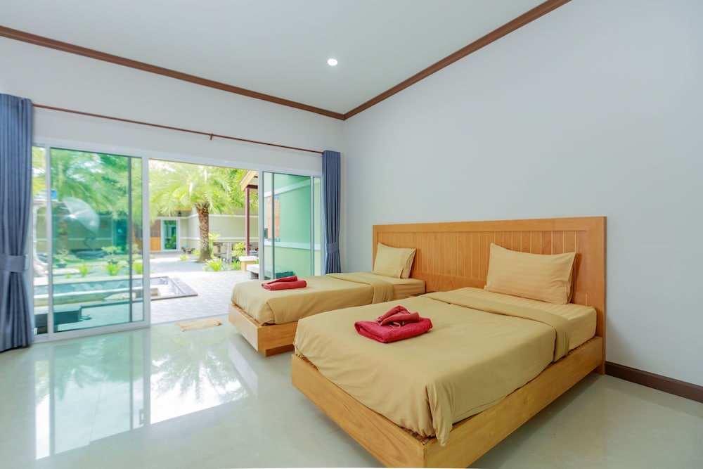 Saline Hot Spring Resort 18/62