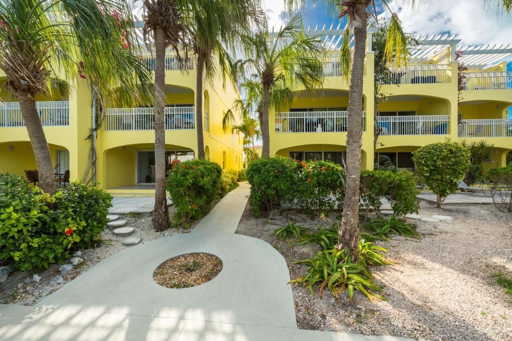 Inn At Grace Bay 23/33