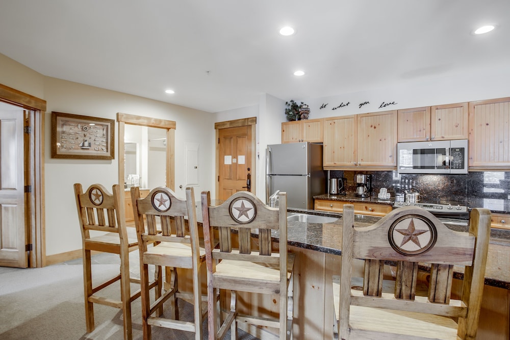 Springs 2 Bed 3 Bath Murphy 49/50