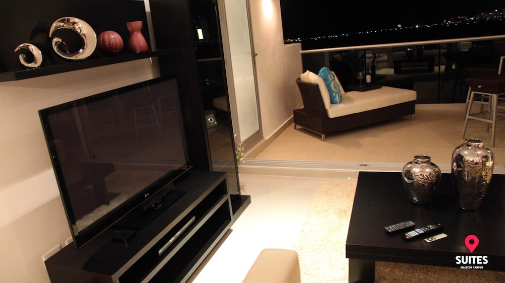 Suites Malecon Cancun 29/70