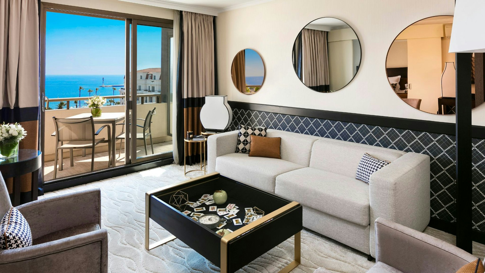 Hotel Barriere Le Gray D Albion Cannes 45/75