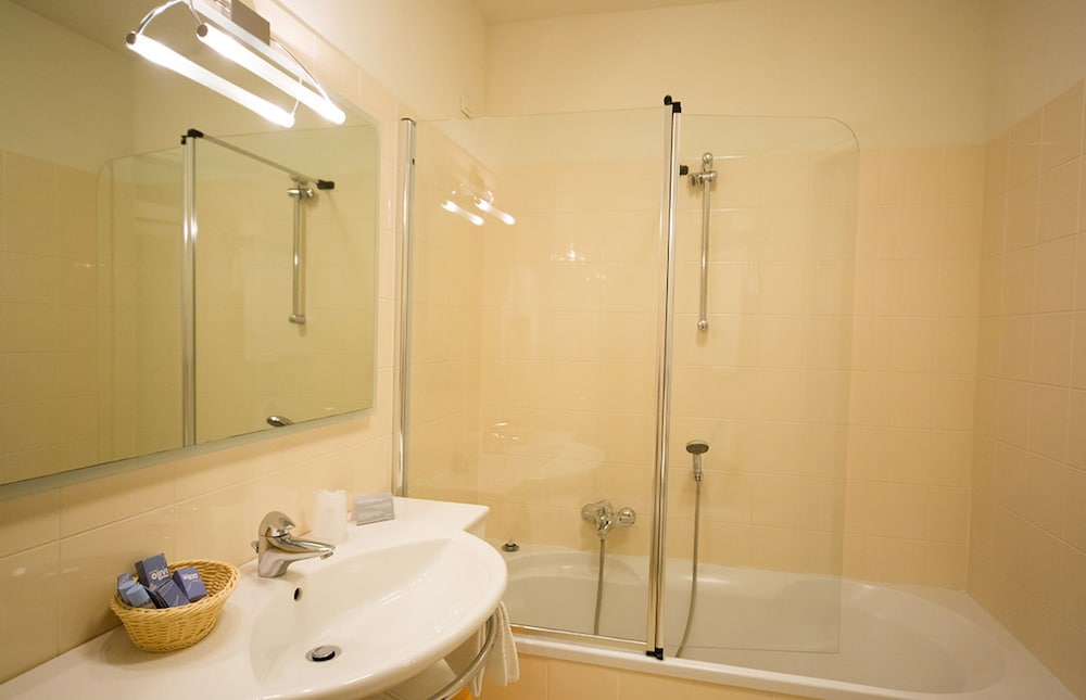 Club Hotel Olivi 63/65