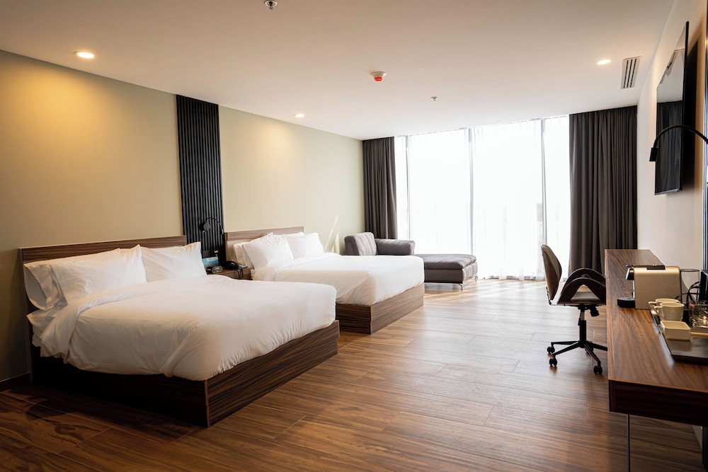 ROOM, 2 QUEEN BEDS, ACCESSIBLE