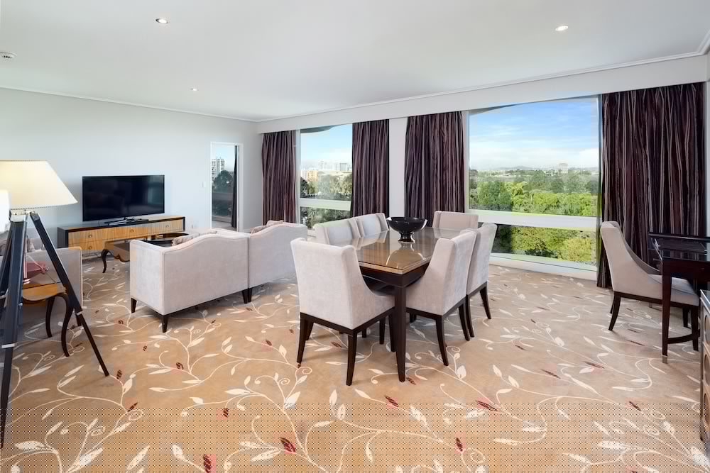 Royal on the Park Hotel and Suites 40/57