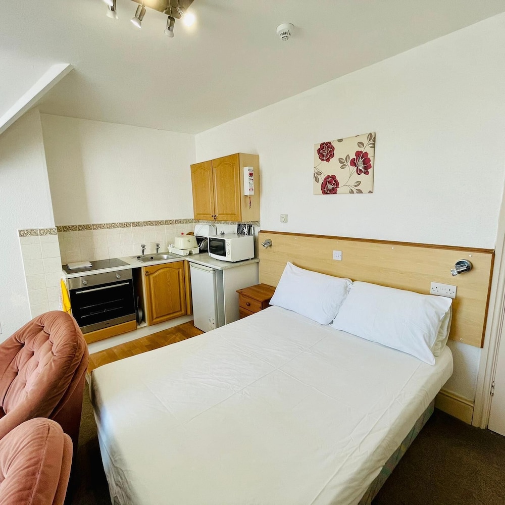 Diamond Apartments Skegness 17/50