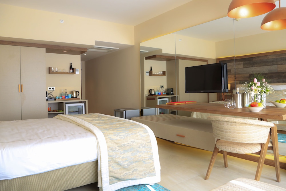 Design Plus Seya Beach Hotel 29/67