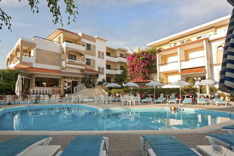 Kassandra Apartments photo3