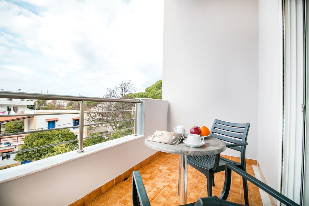 Platoni Elite Apartments 32/50