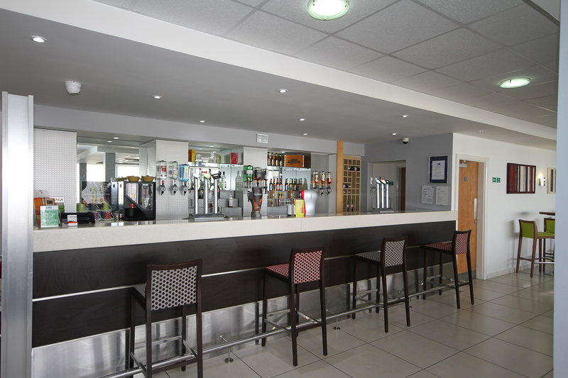 HOLIDAY INN EXPRESS NUNEATON 31/50
