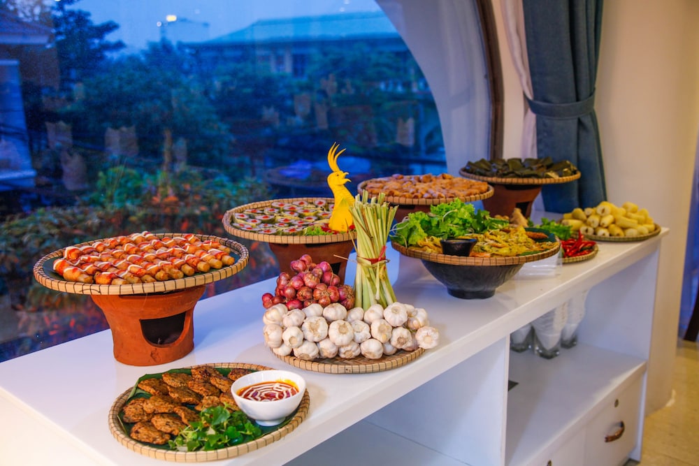 Ritzy Boutique Hotel Da Nang 64/77