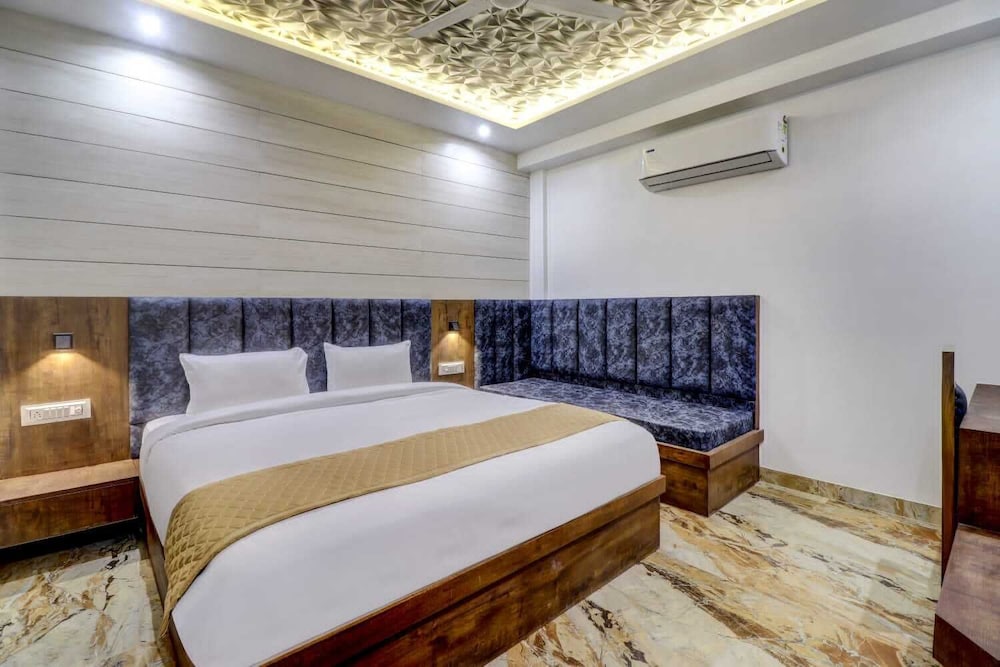 Anand Villa 24/50