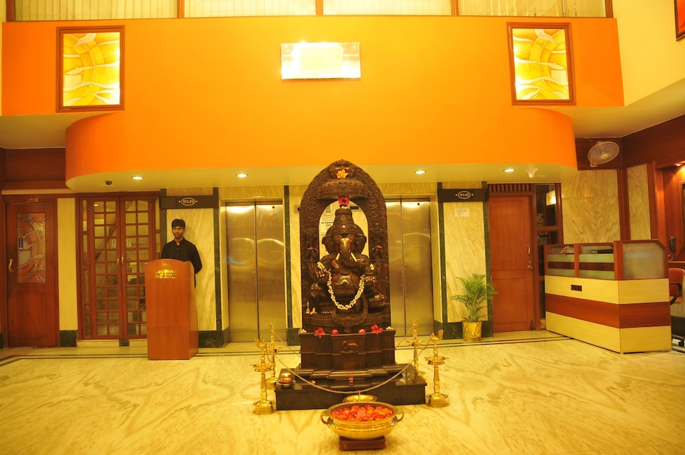 Hotel Bangalore Gate 16/81