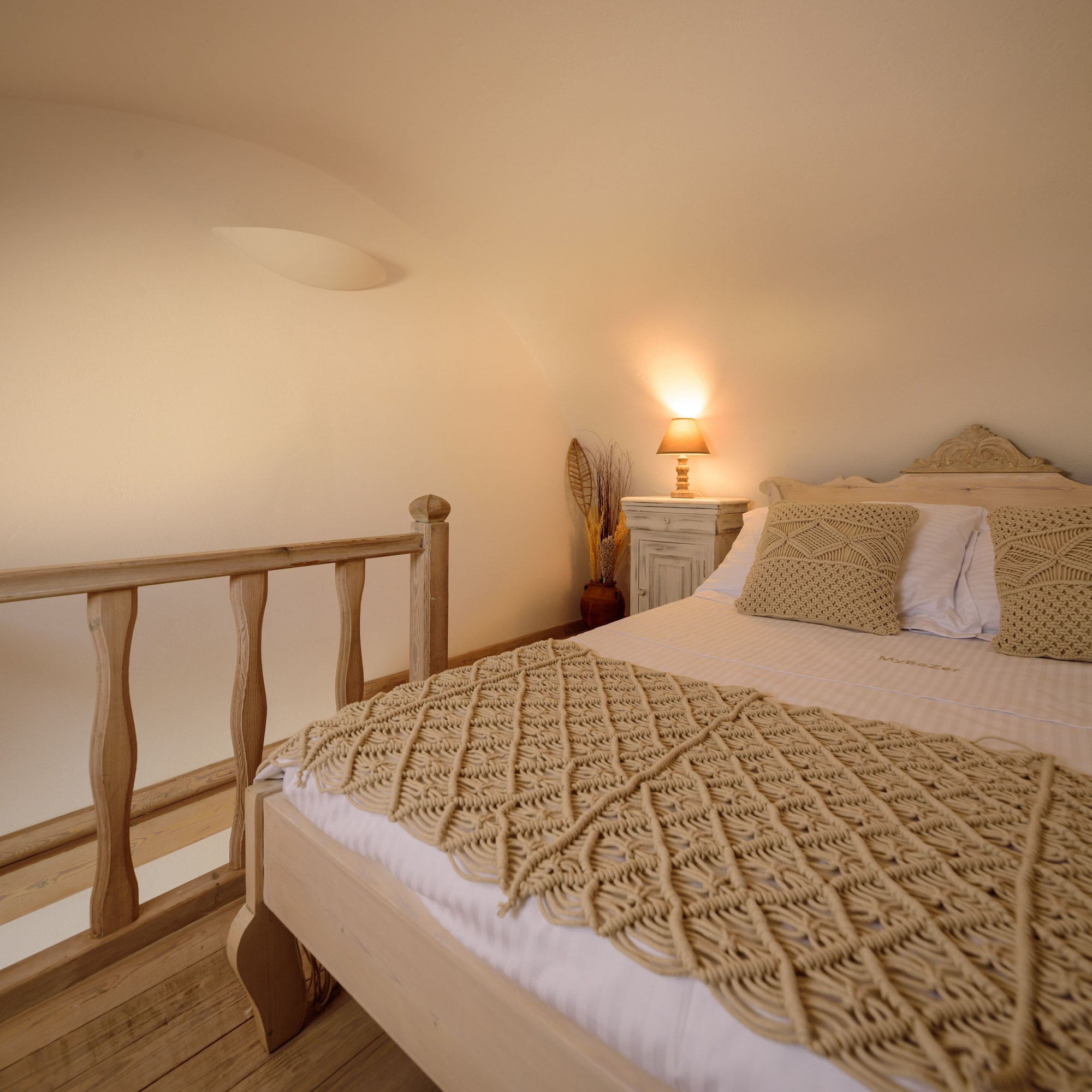 Cave, Maisonette, Executive, Suite, Double Bed, Caldera and Pool View, Sea View