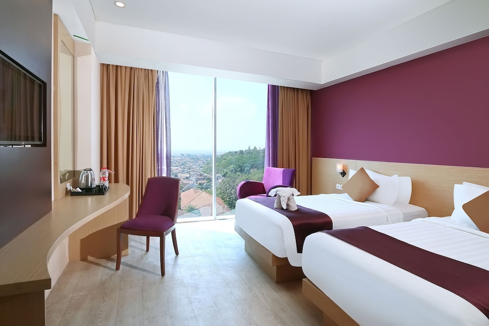 Grand Edge Hotel Semarang 12/59