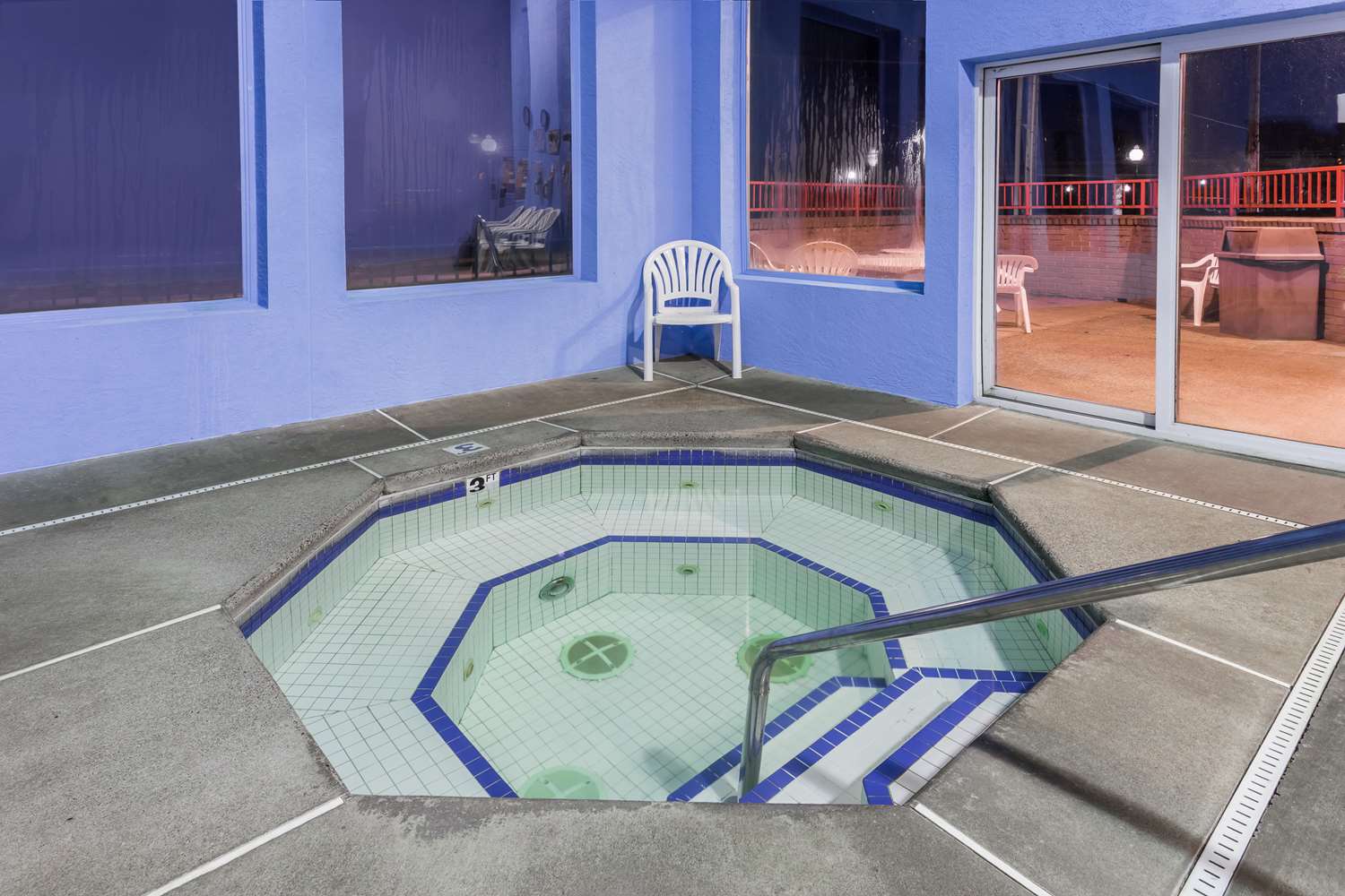 Super 8 by Wyndham Corvallis 12/22