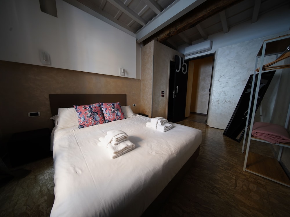 Nerva Accommodation 6/50