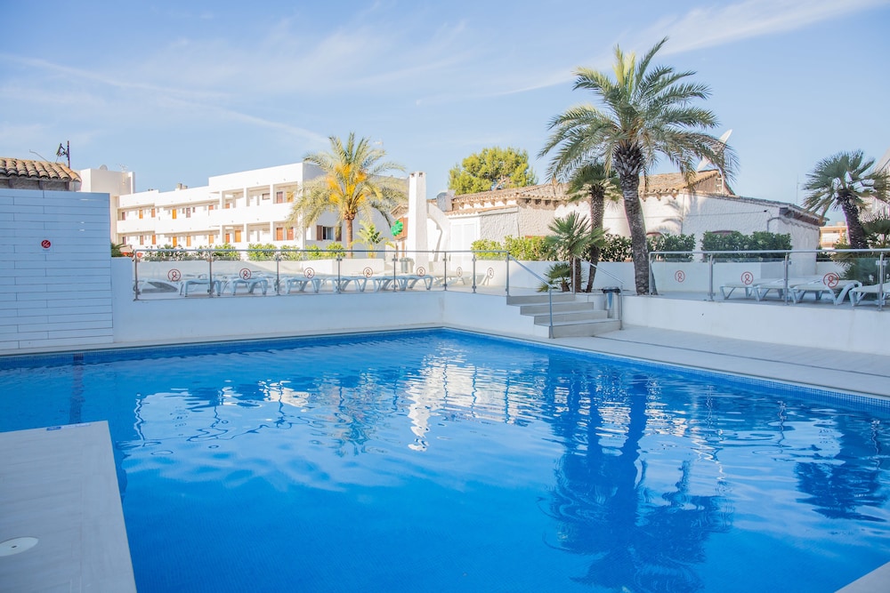 Pierre and Vacances Mallorca Deya 10/51