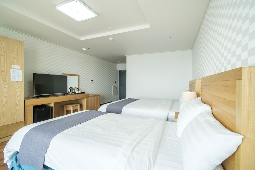 Breeze Bay Hotel 15/32