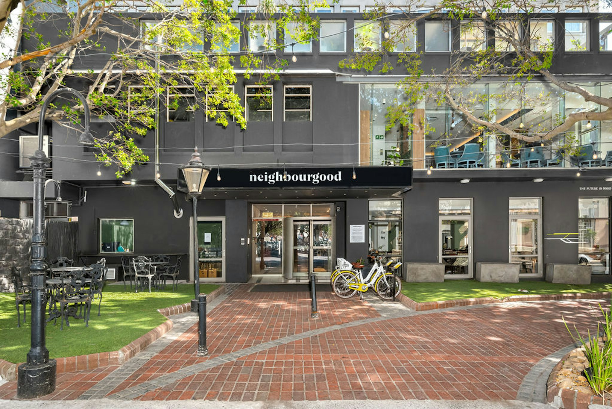 Townhouse Hotel and Conference Center 4/55