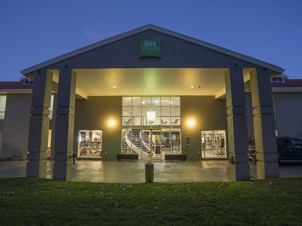 ibis Styles Canberra 2/78
