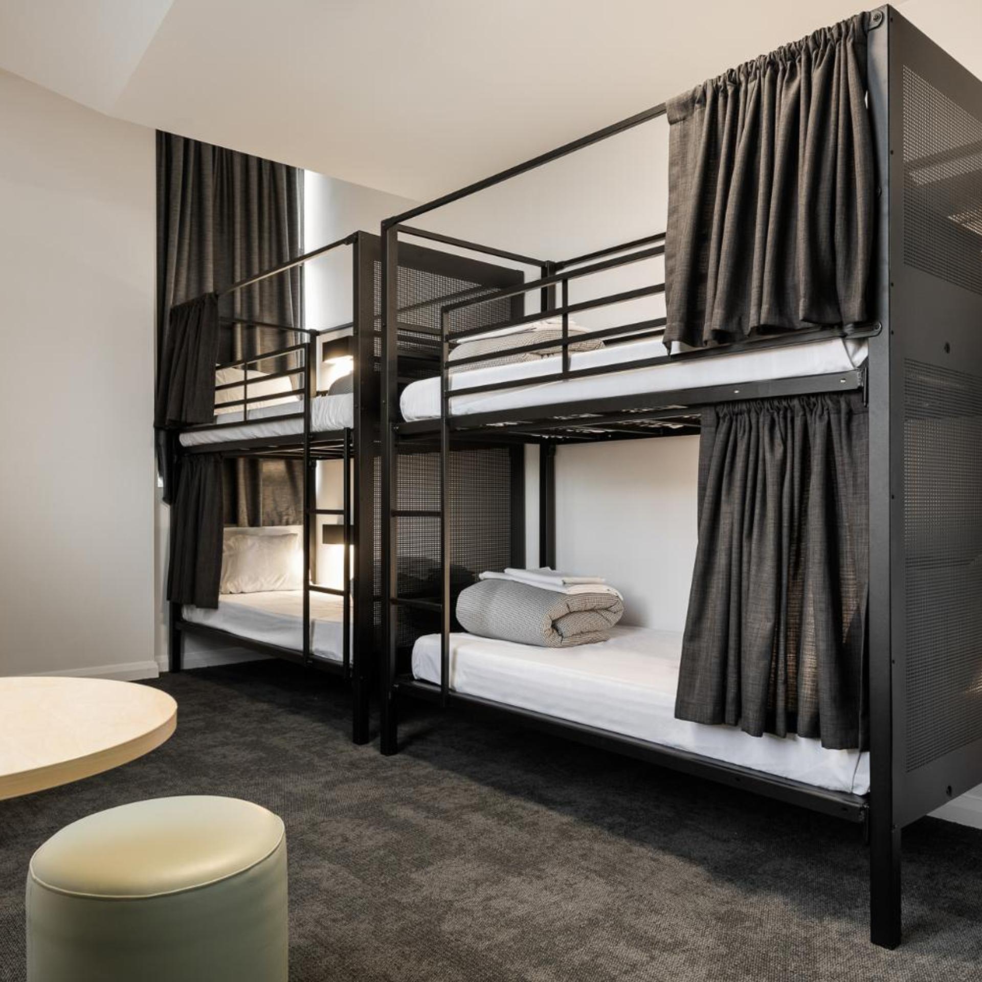 Bed in 4 Share Male Shared Bathroom، YHA Sydney Central 6/7