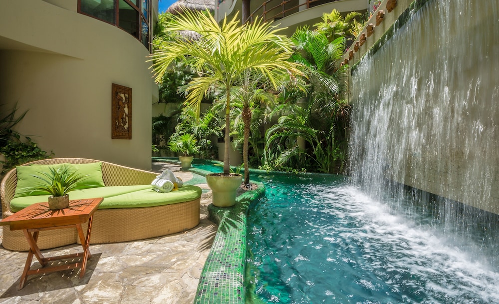 Maya Villa Condo Hotel Beach Club 25/49