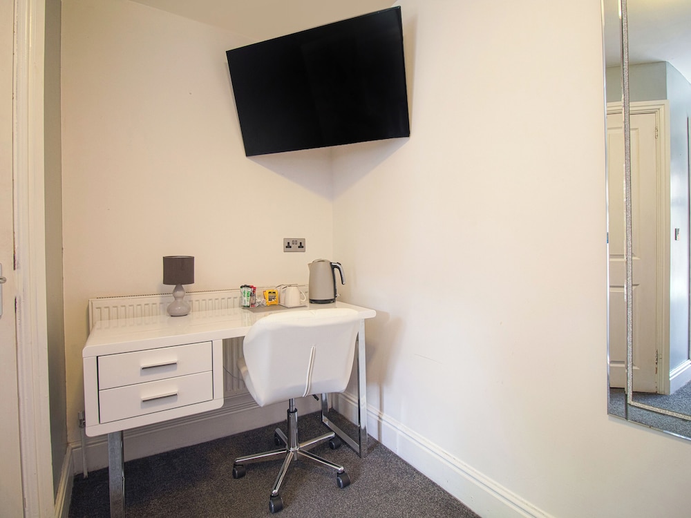 OYO Hotel Clamart 32/50