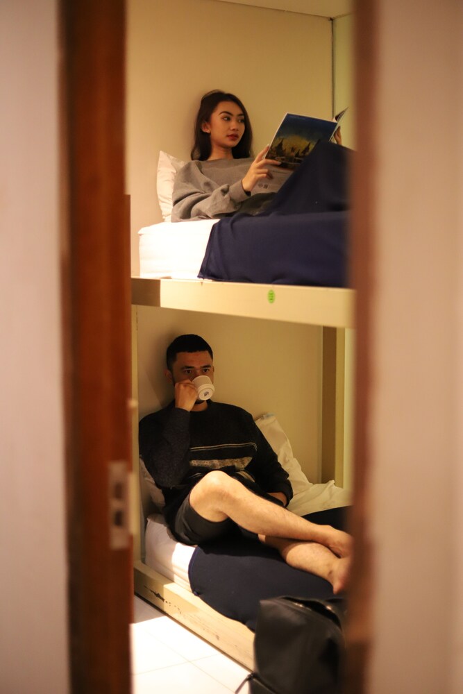 Subwow Hostel 5/40