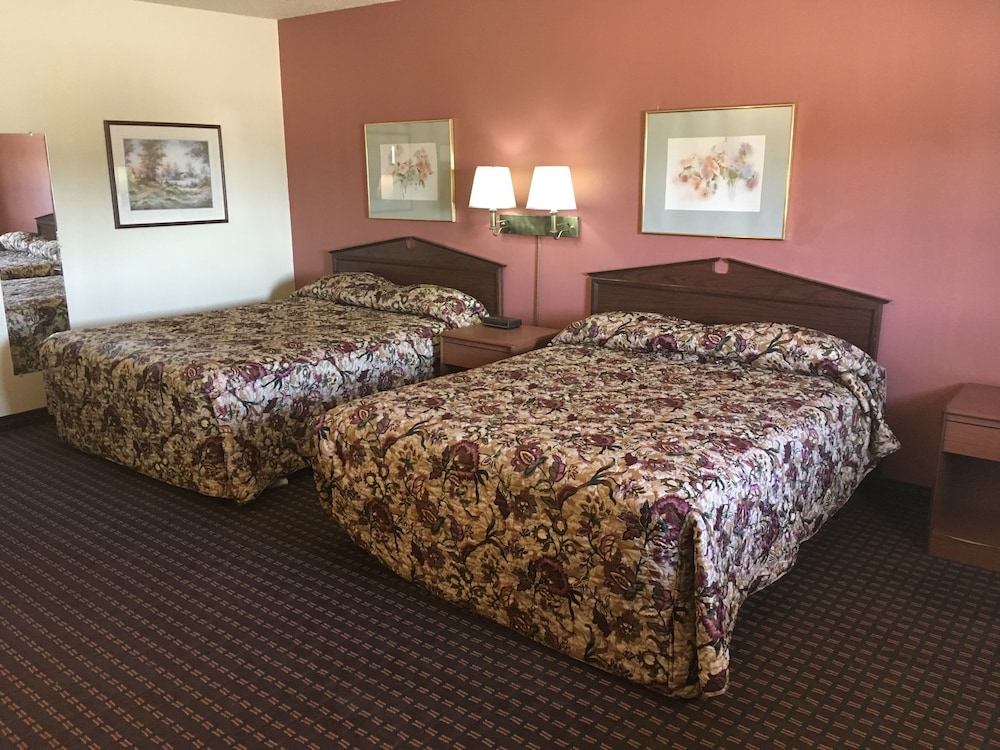 Budget Host La Fonda Motel 8/20