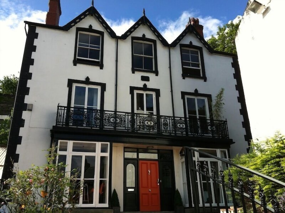 manorhaus Llangollen 1/50