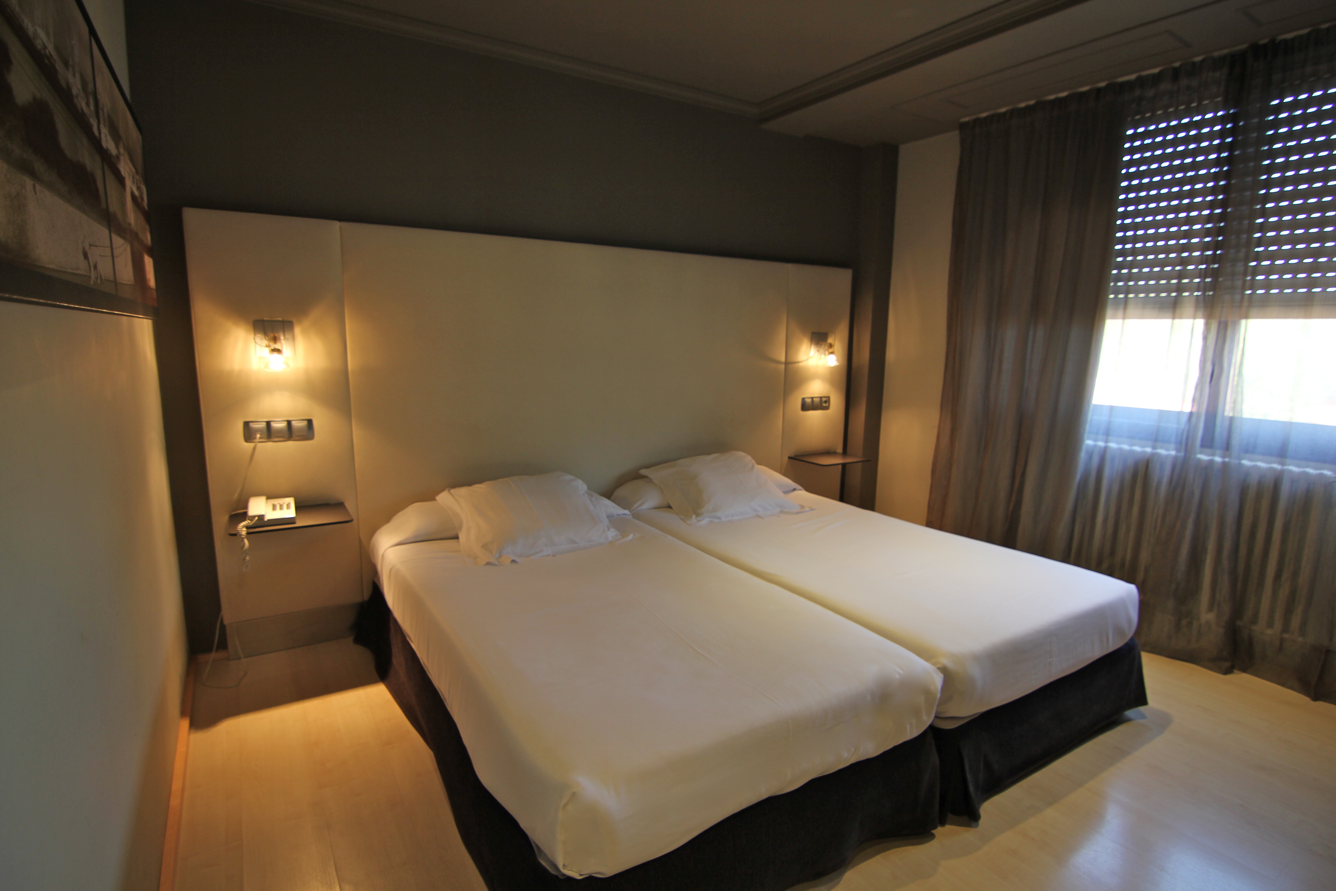 Standard, Double or Twin Bed