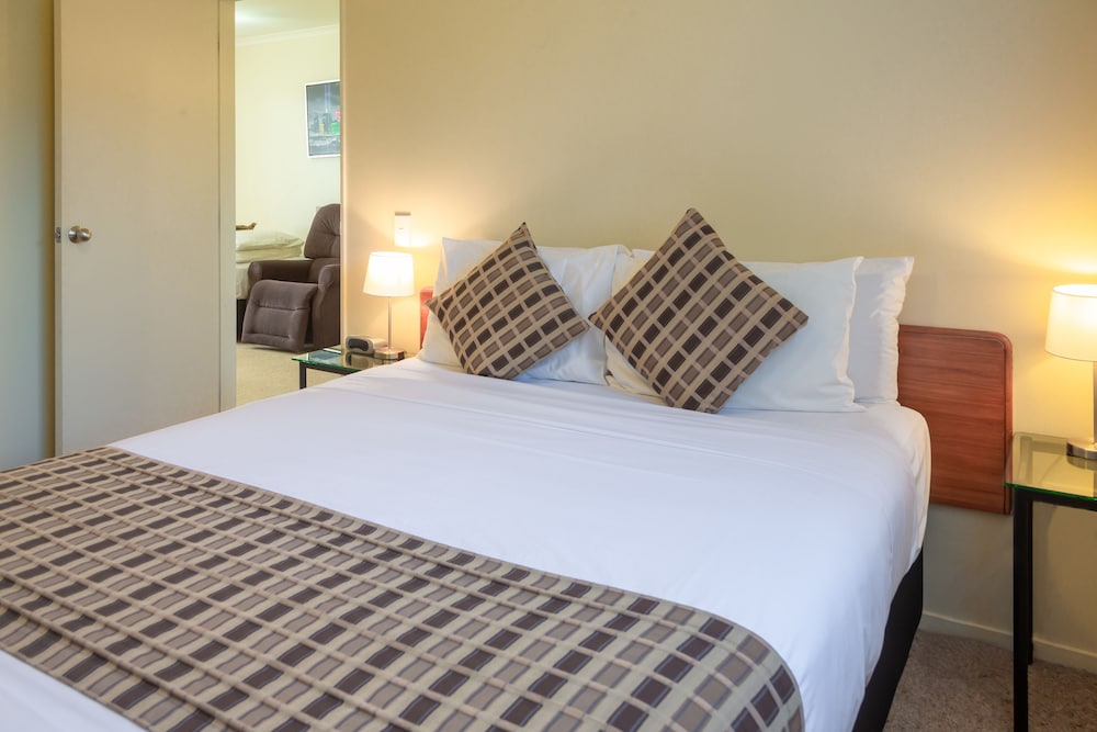 1 Bedroom, Spa, Deluxe, Suite, King and Twin Beds