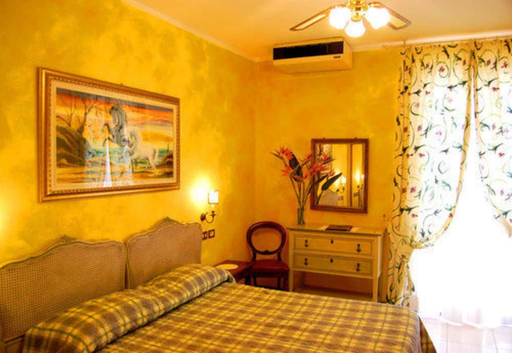 Hotel Porto Roca 23/38