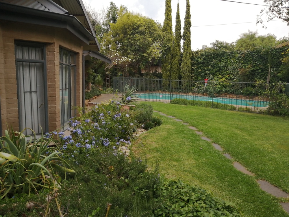 Dias Guest House 37/50