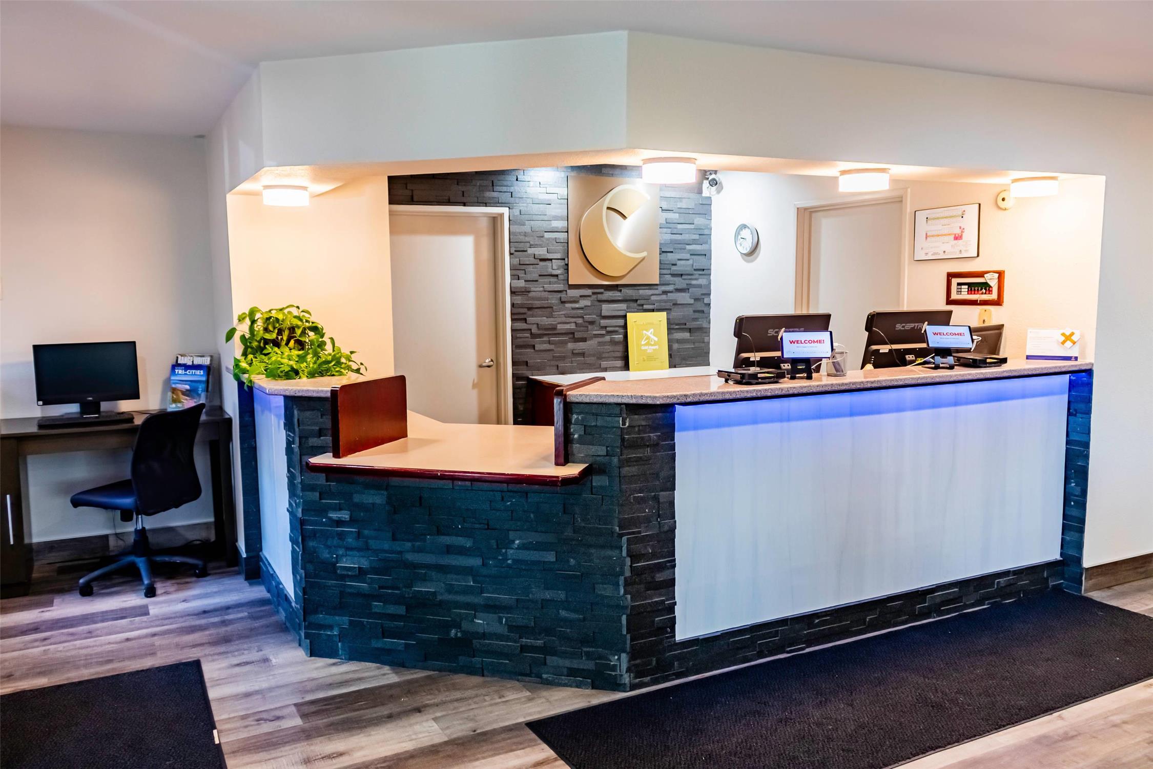 Comfort Inn Kennewick Richland WA 2/8