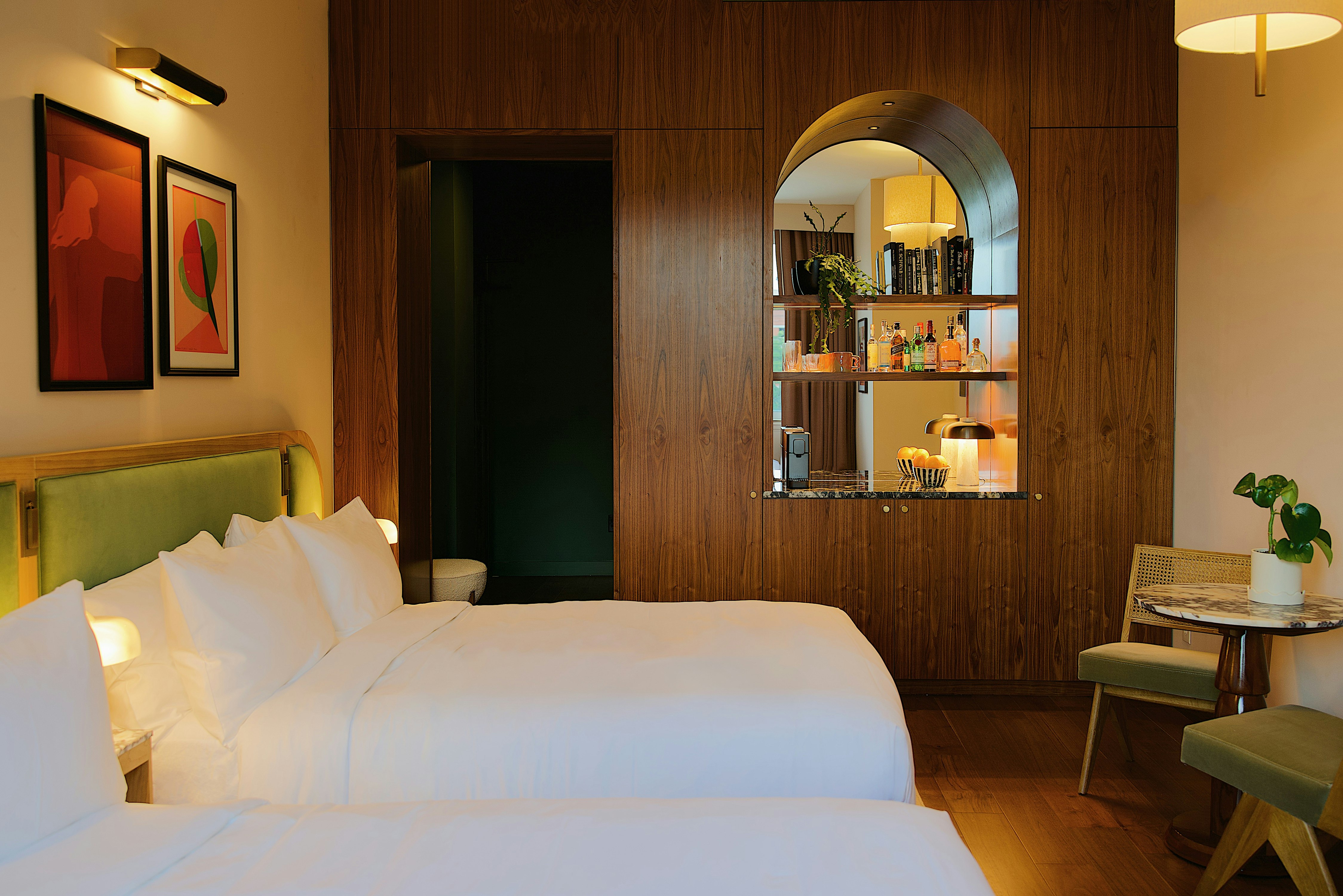 Municipal Grand Hotel 9/41