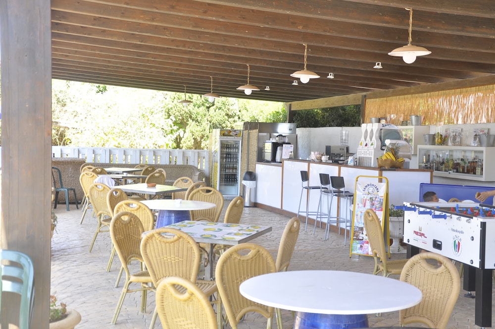 Delfino Beach Hotel 30/50