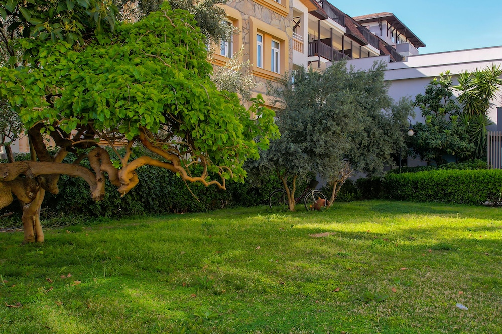 Side Village Hotel 40/46