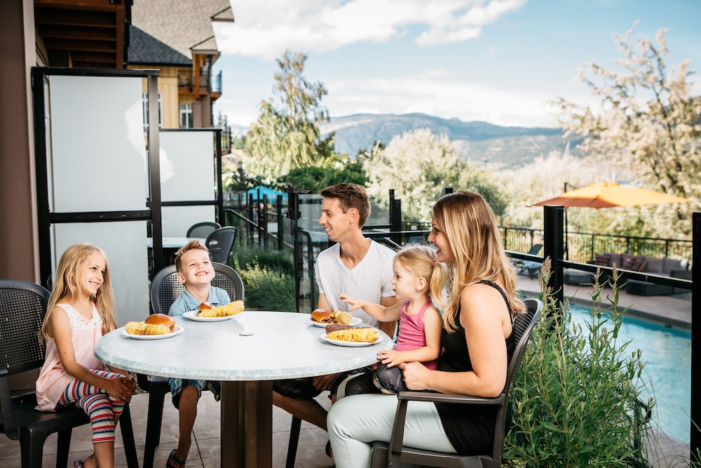 Summerland Waterfront Resort Spa 50/72
