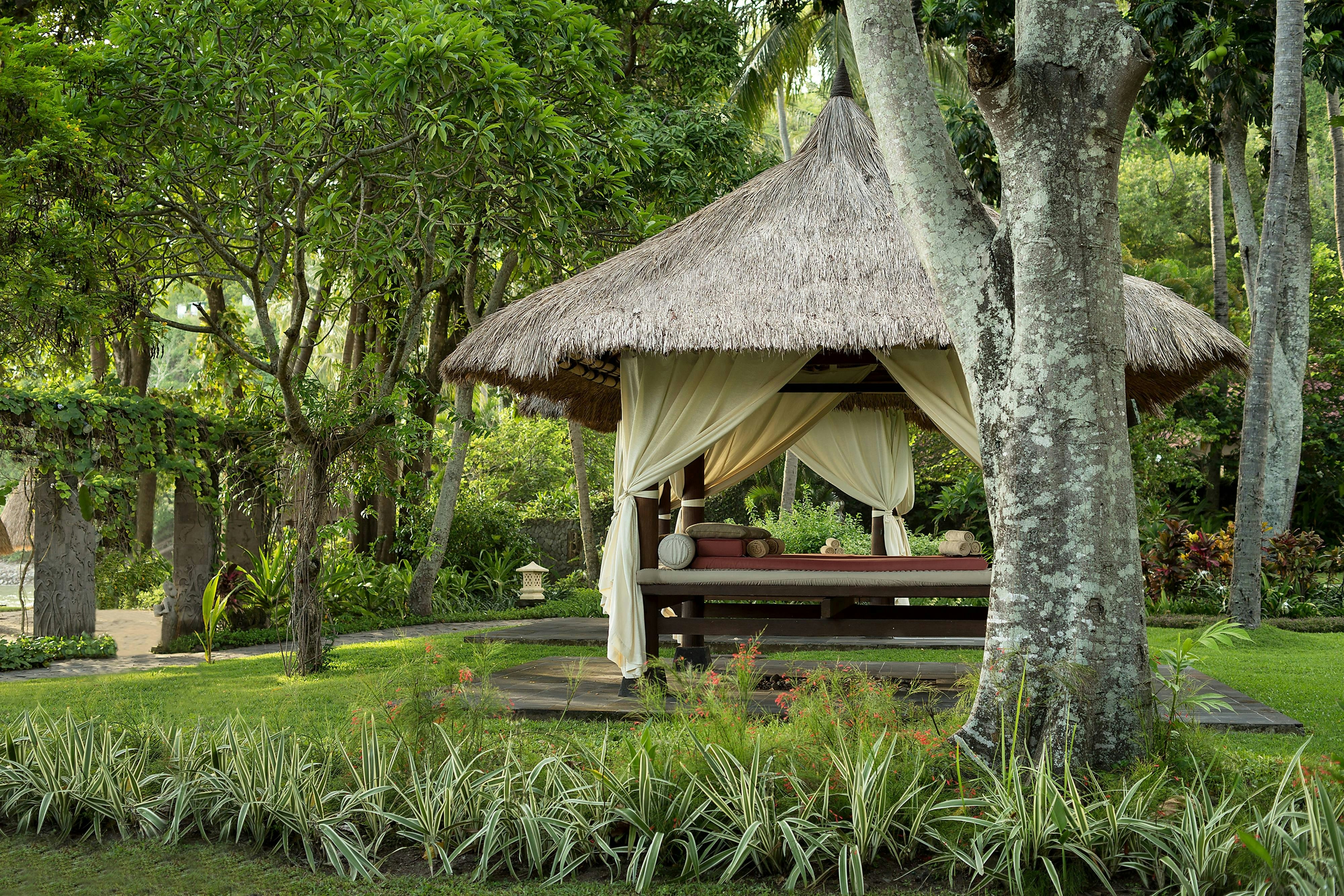 SHERATON SENGGIGI BEACH RESORT 62/75