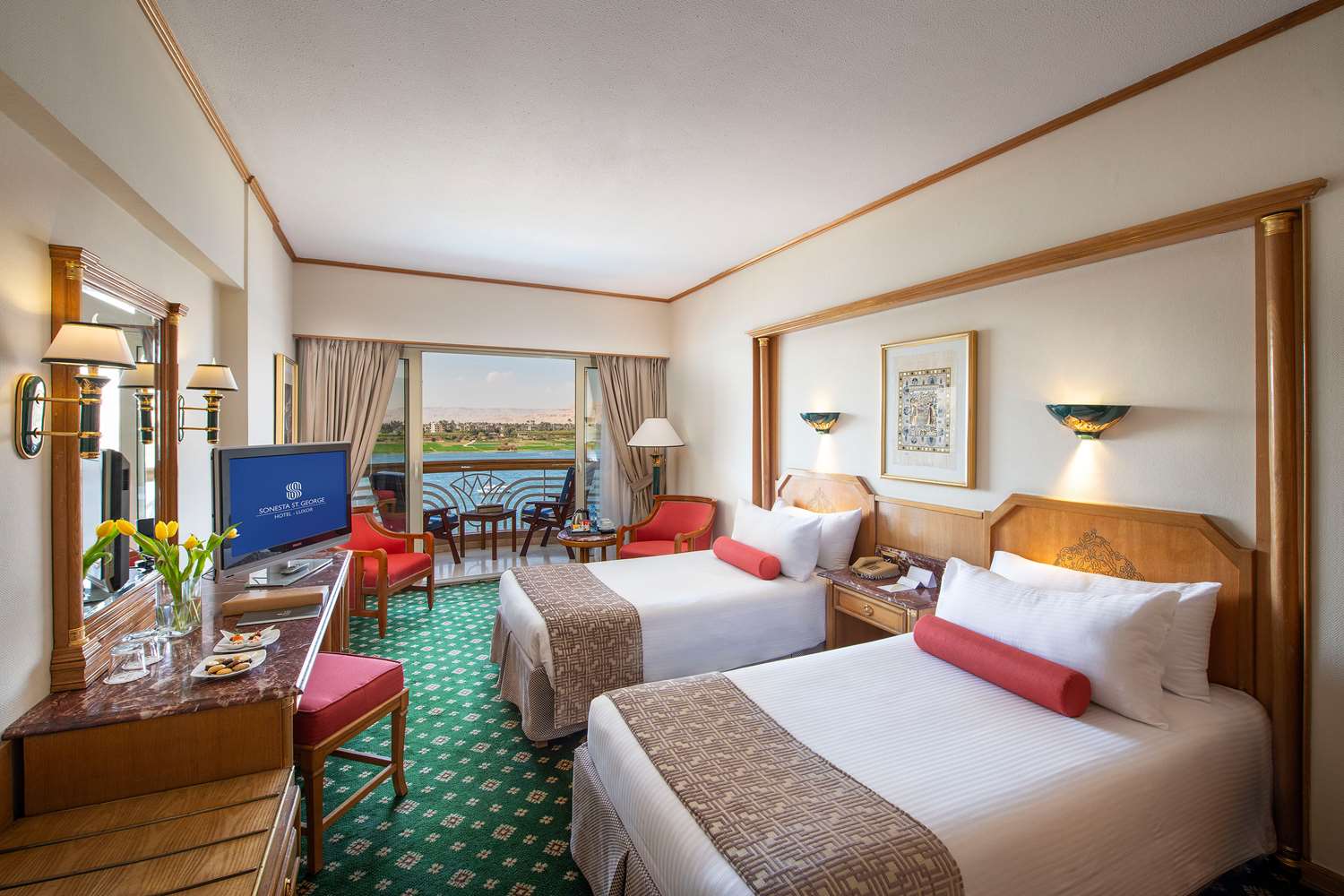 Deluxe Direct Front Nile View Room