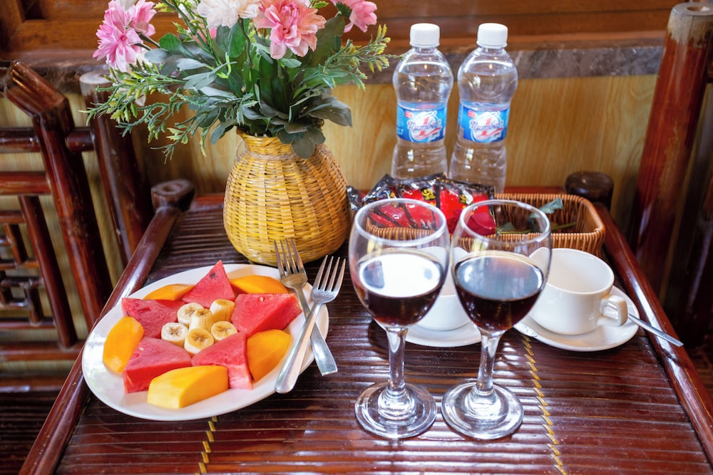 Lotus Field Homestay 25/50