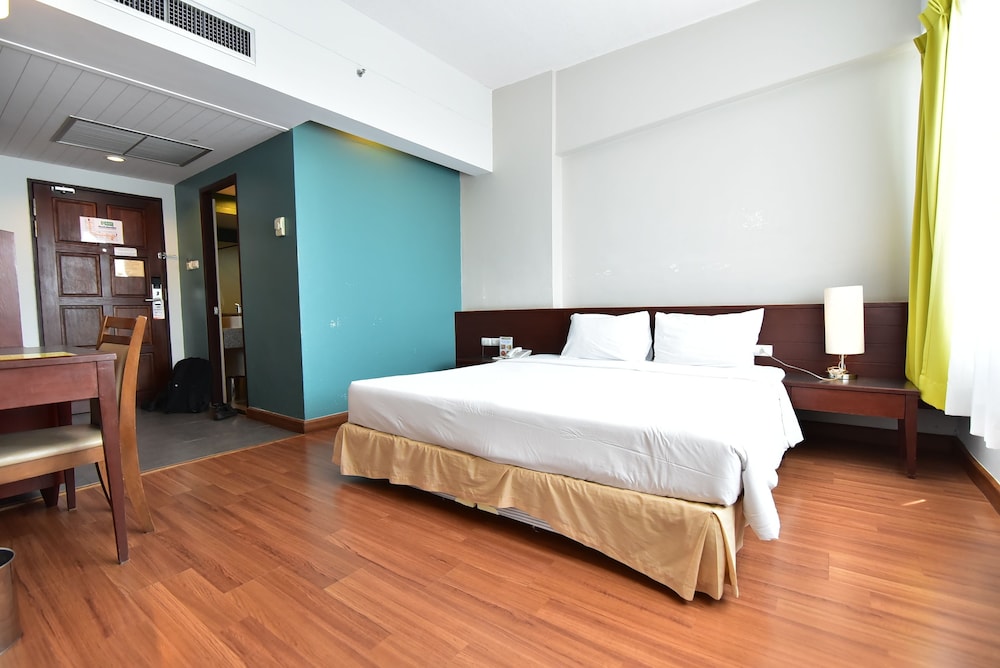 ALOHA HOTEL HAT YAI 21/66