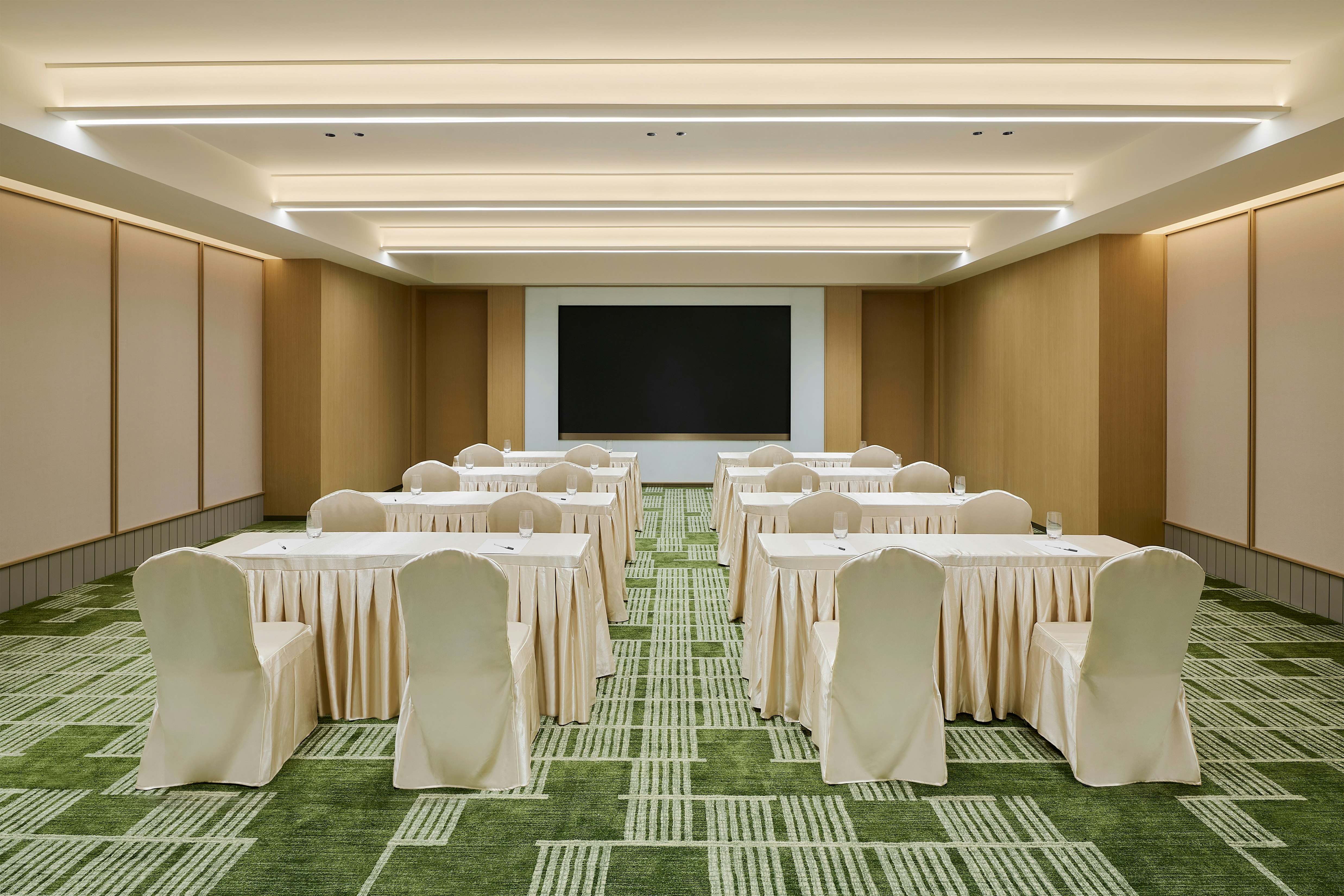 Hilton Garden Inn Guangzhou Tianhe Fenghuang 32/34