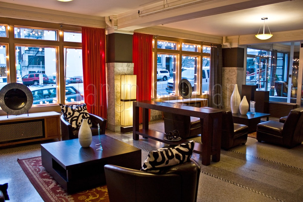 The Moore Hotel 15/20