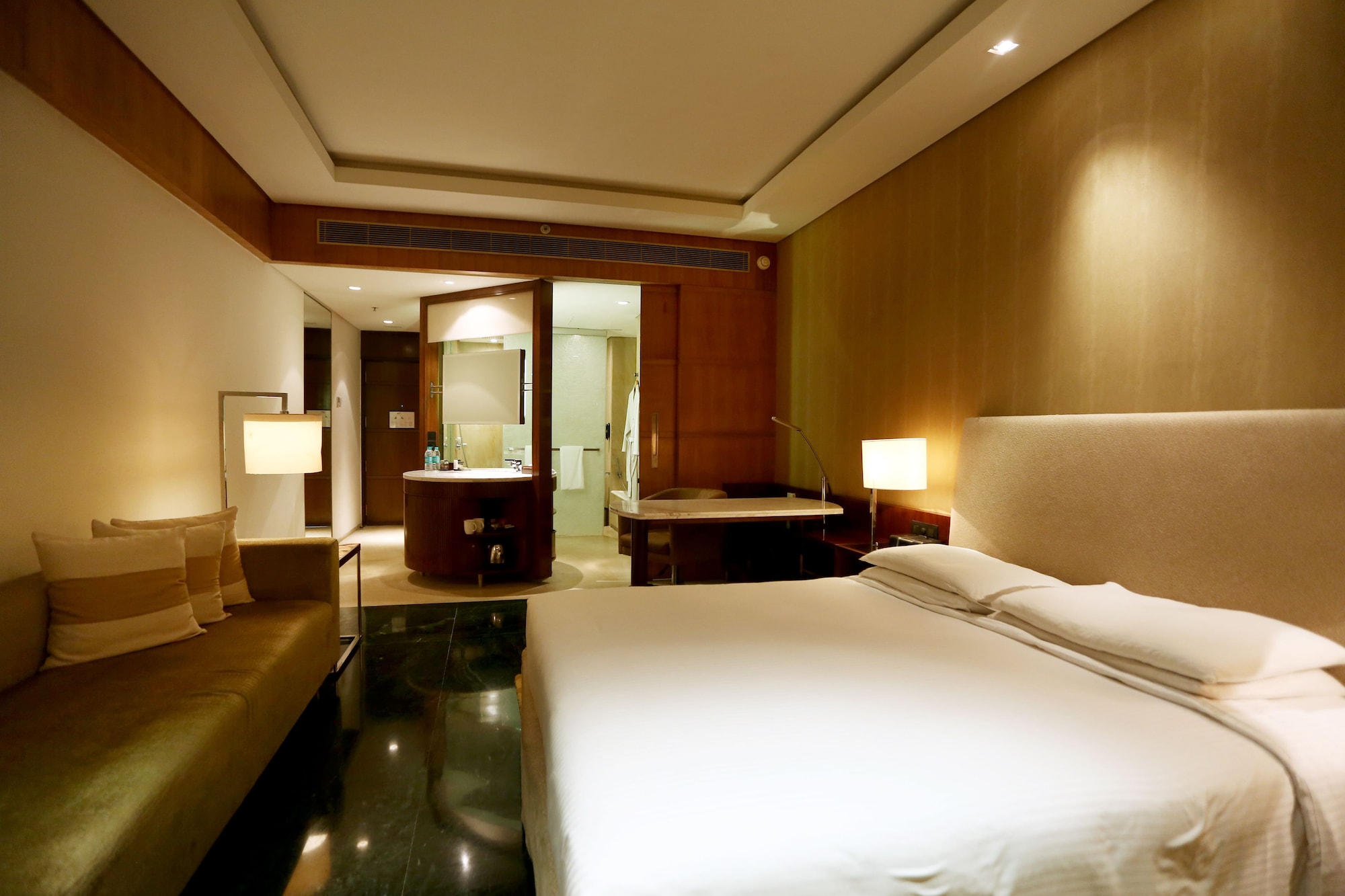 Executive, Suite, King Bed