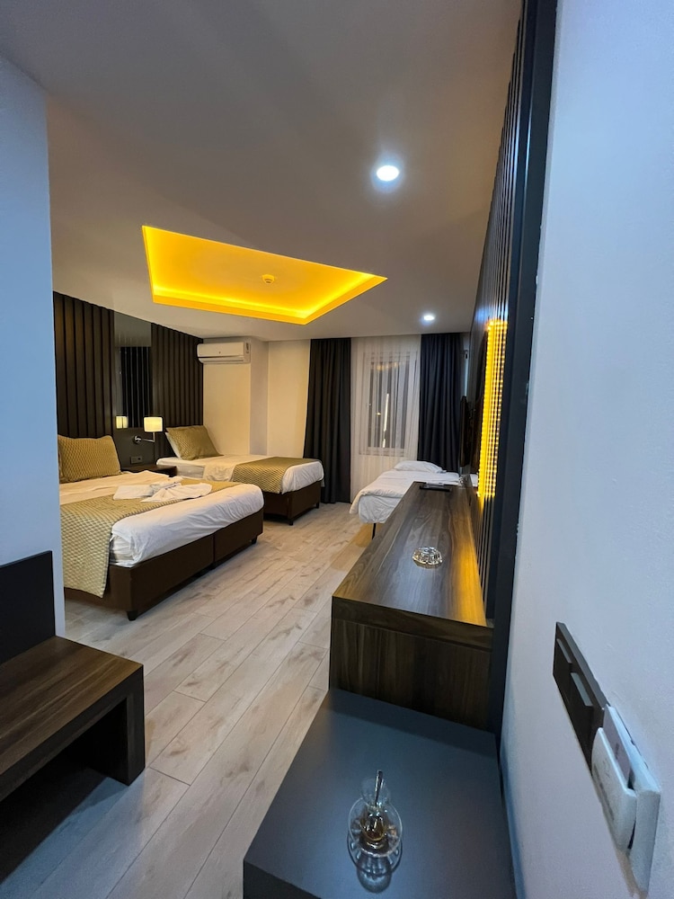 Grand Ezel Hotel 30/50