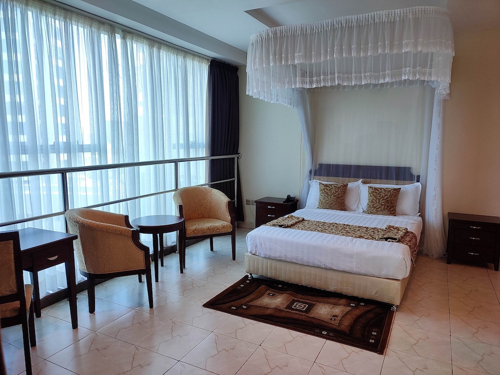 Kooki Hotel 19/50