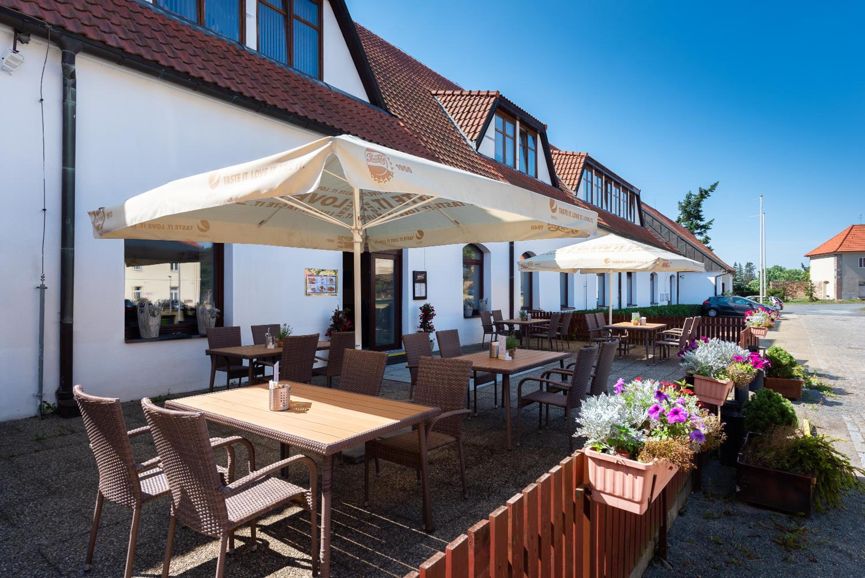 Floret Hotel 28/50